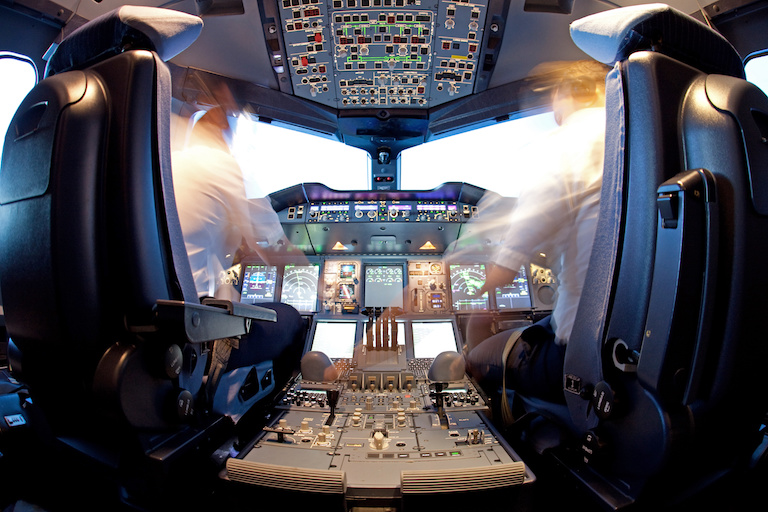 Кабина самолета